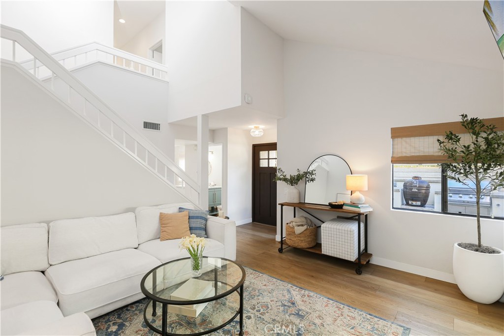 MLS #OC25240676 image #7