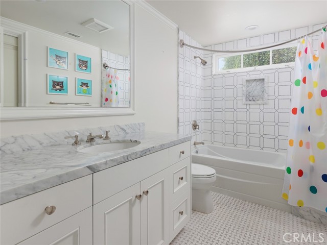 MLS #OC25240691 image #12