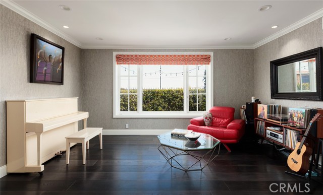 MLS #OC25240691 image #13