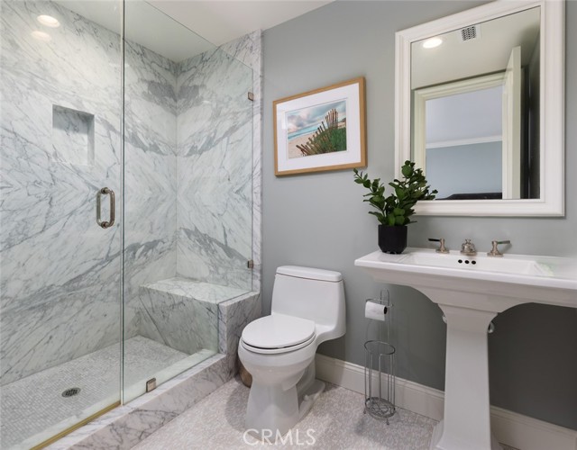 MLS #OC25240691 image #17