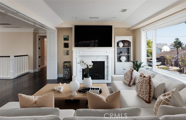 MLS #OC25240691 image #23