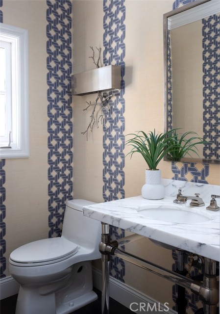 MLS #OC25240691 image #28