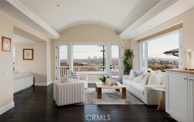 MLS #OC25240691 image #32