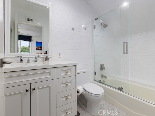 MLS #OC25240691 image #49