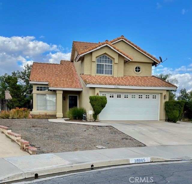 MLS #OC25240698 image #0
