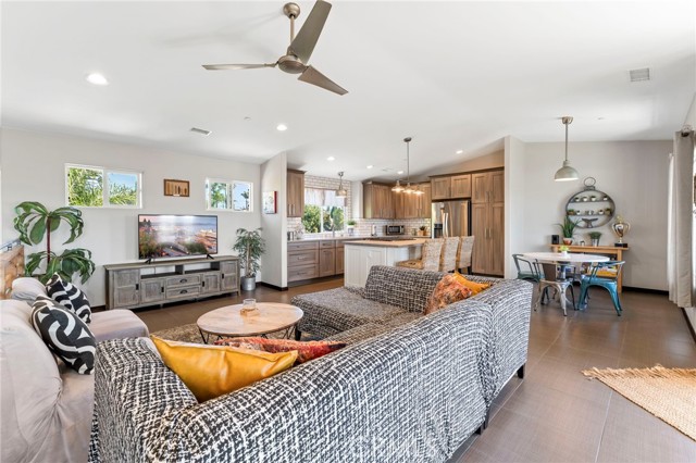 MLS #OC25240717 image #10