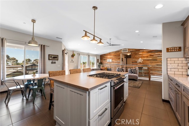 MLS #OC25240717 image #15