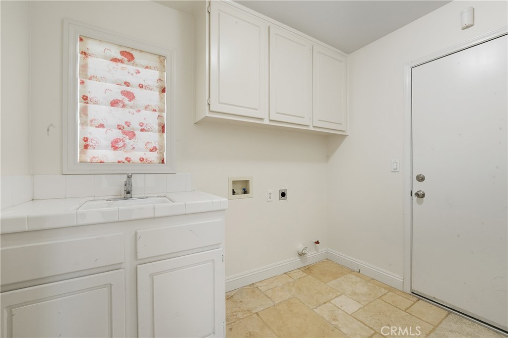 MLS #OC25240736 image #12