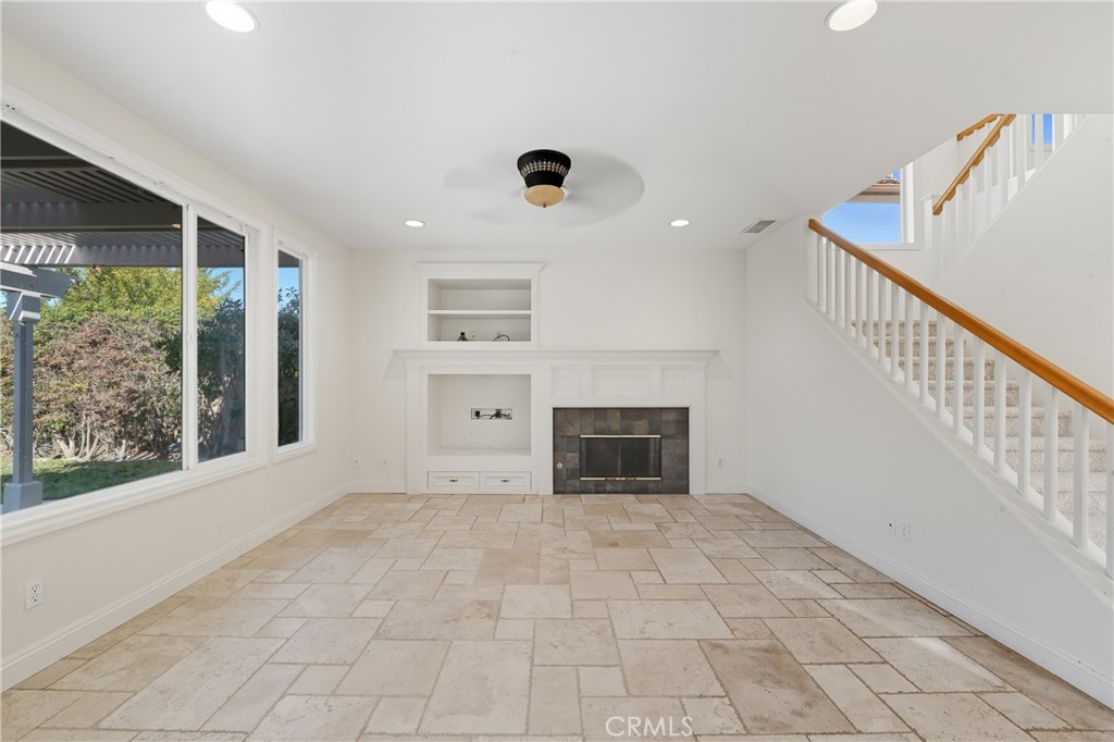 MLS #OC25240736 image #17