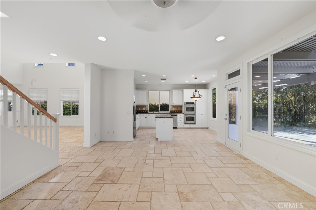 MLS #OC25240736 image #21