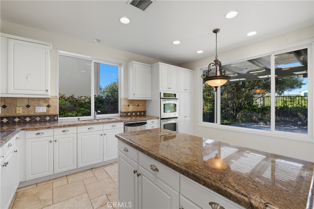 MLS #OC25240736 image #22