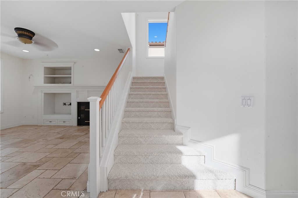 MLS #OC25240736 image #29