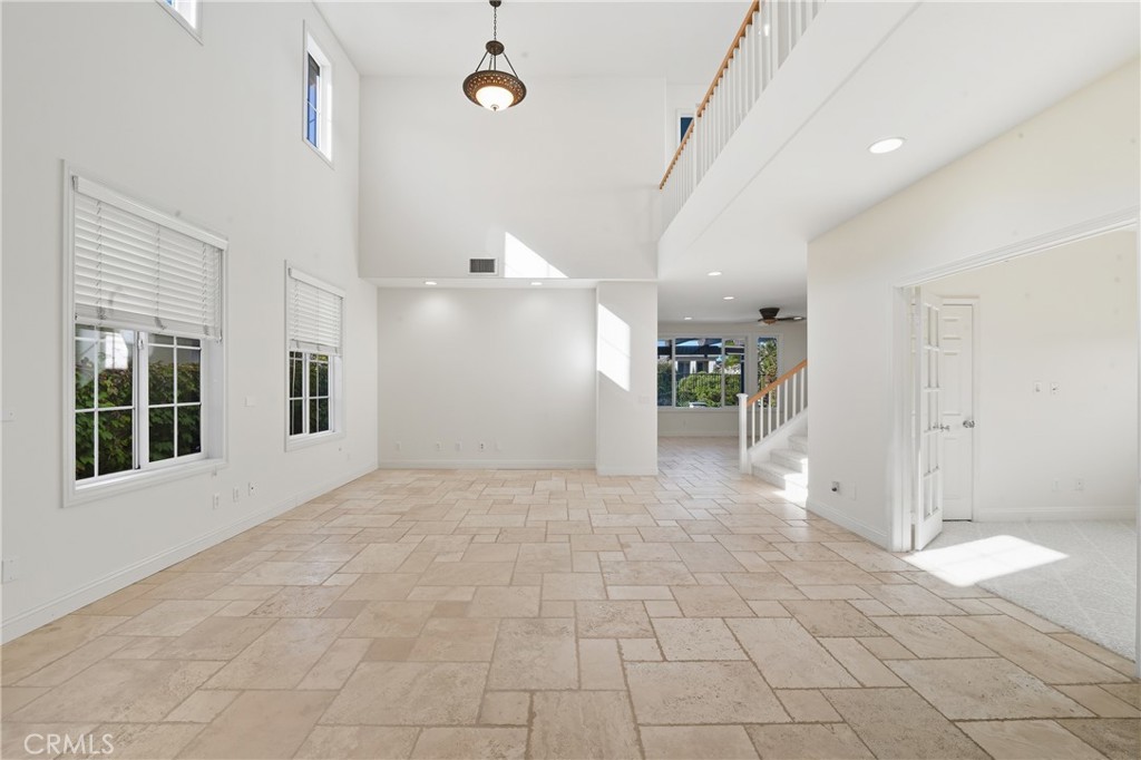 MLS #OC25240736 image #5