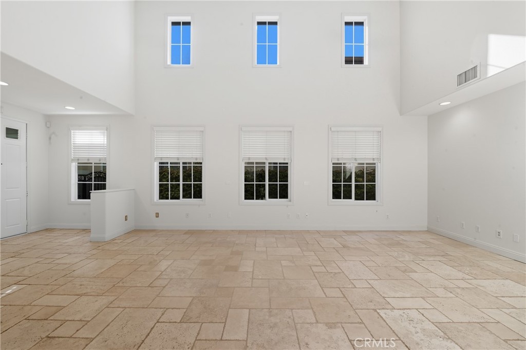 MLS #OC25240736 image #7