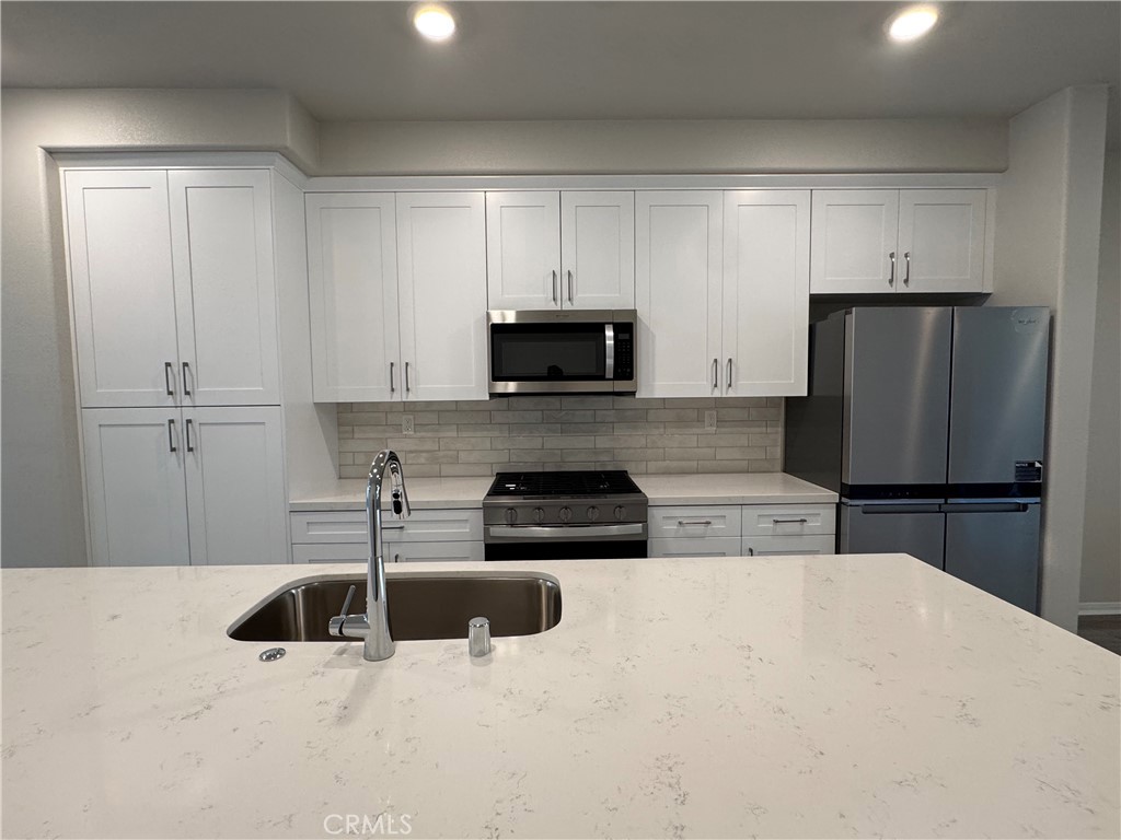 MLS #OC25240787 image #14