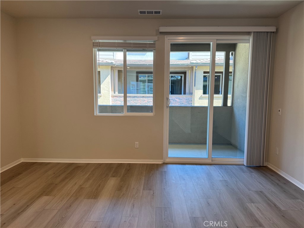 MLS #OC25240787 image #15