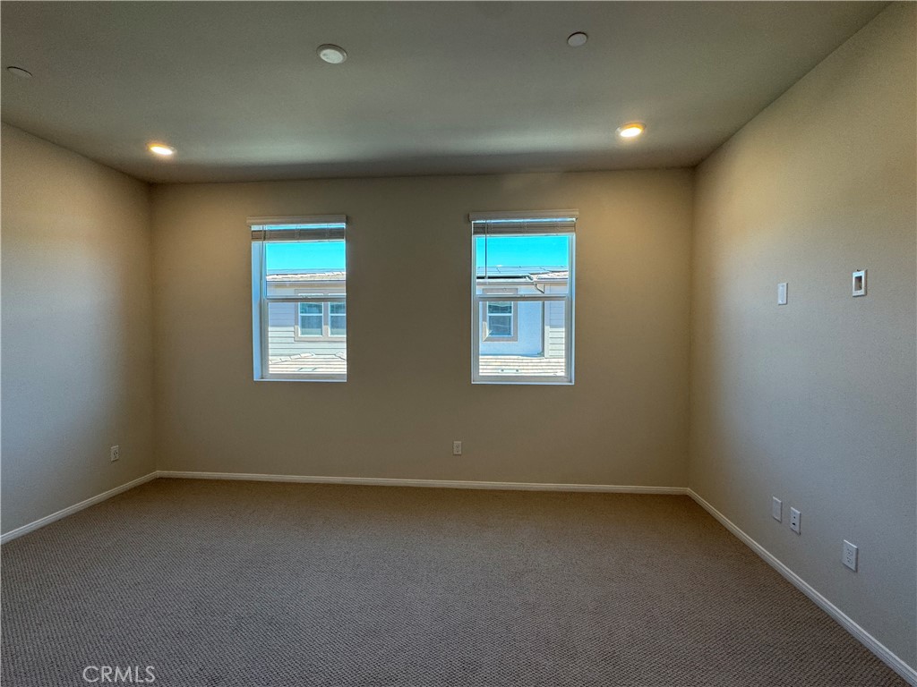 MLS #OC25240787 image #17