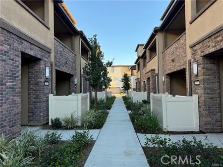 MLS #OC25240787 image #2