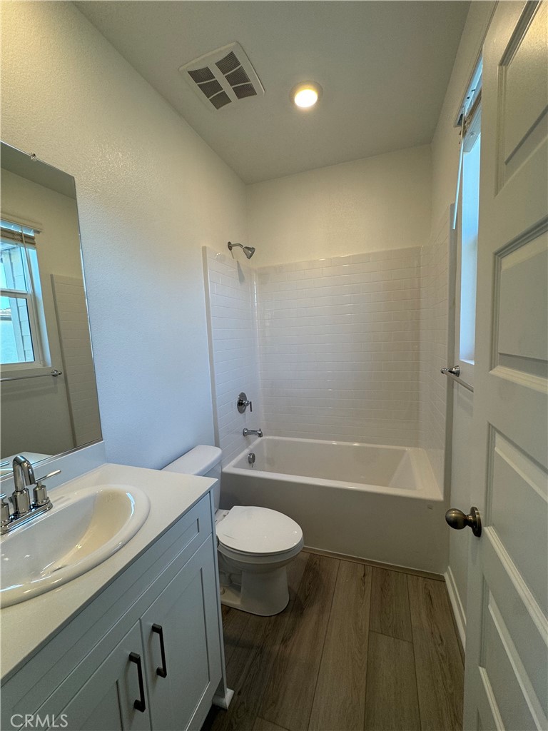 MLS #OC25240787 image #23