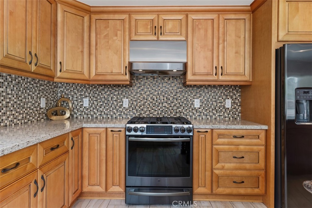 MLS #OC25240799 image #15