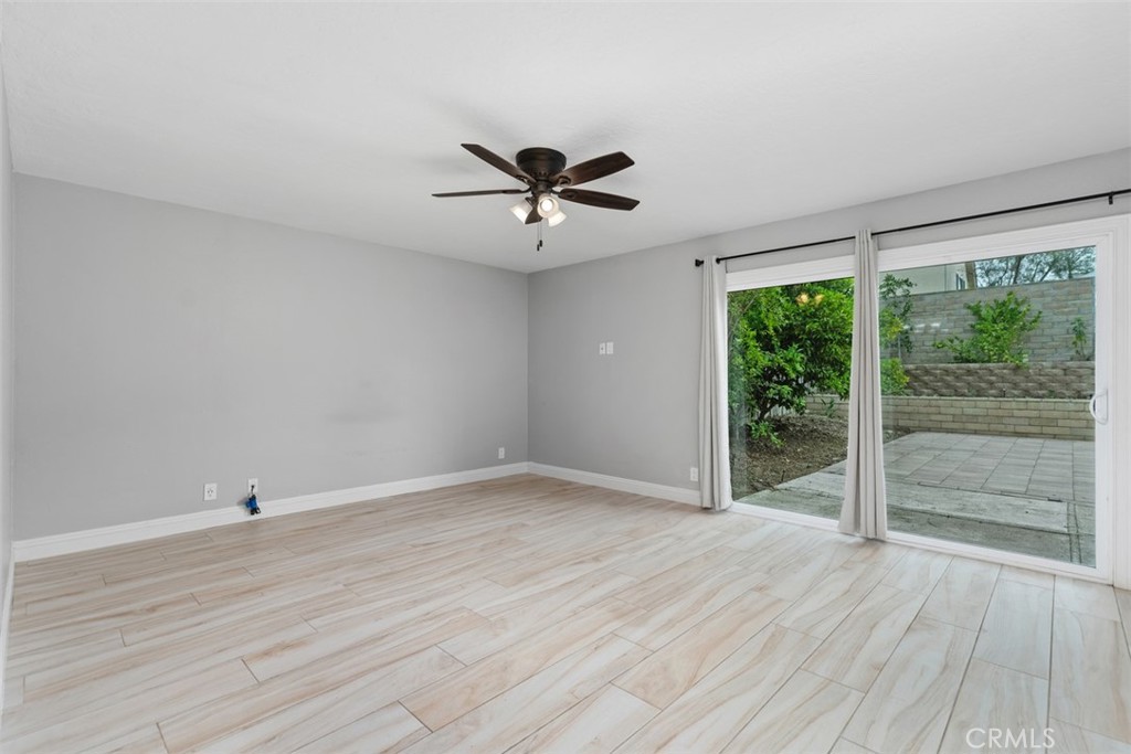 MLS #OC25240799 image #16