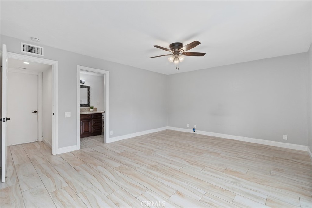 MLS #OC25240799 image #17