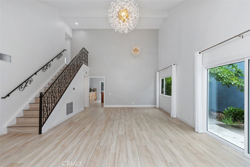 MLS #OC25240799 image #2