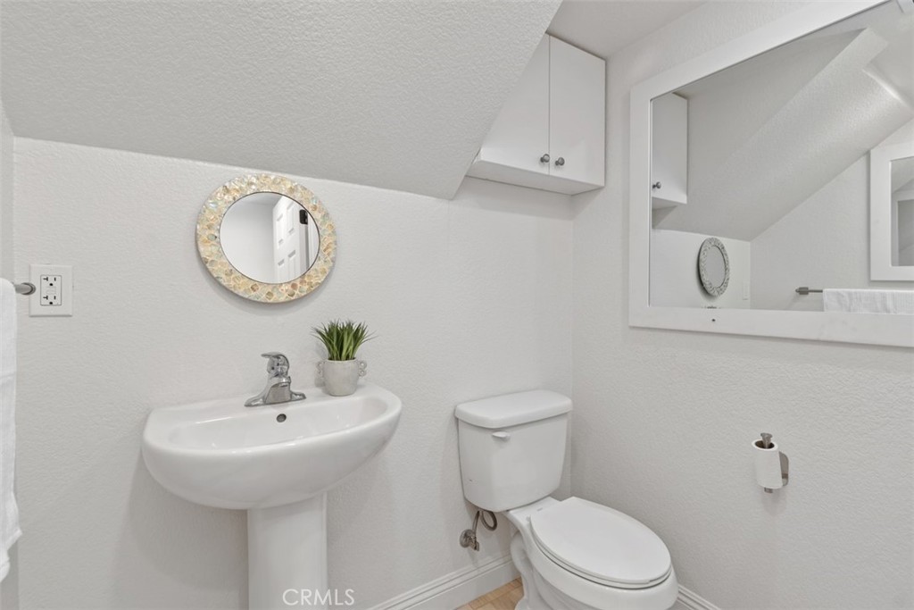 MLS #OC25240799 image #29