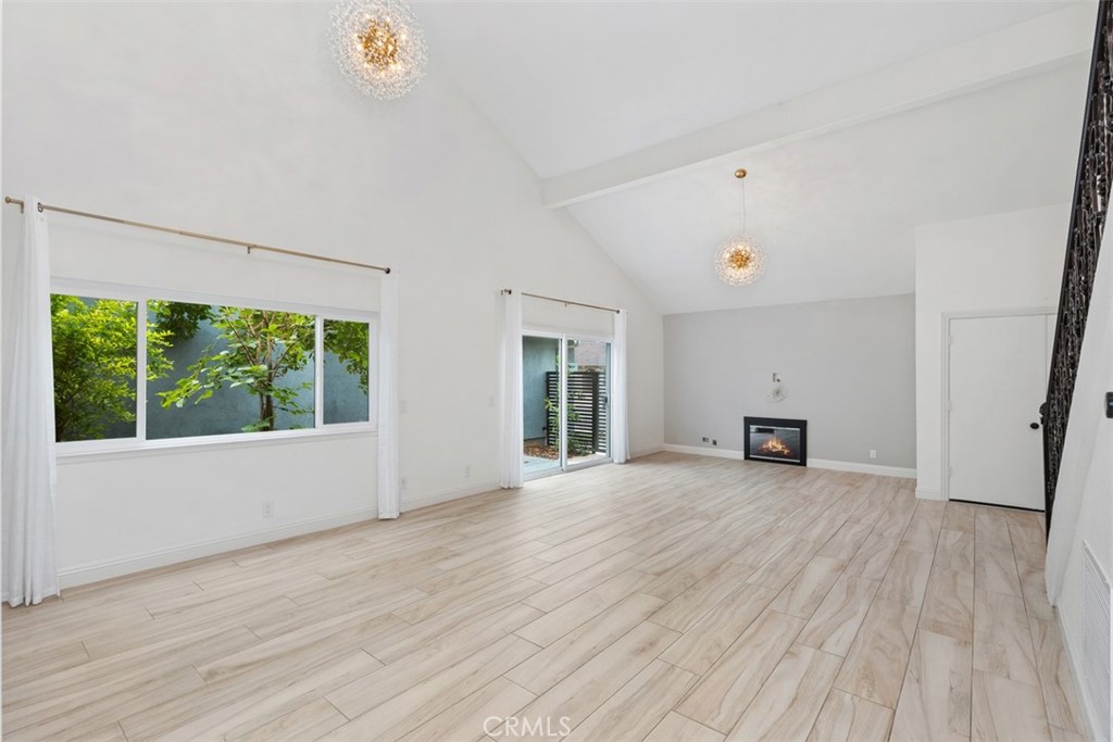 MLS #OC25240799 image #8