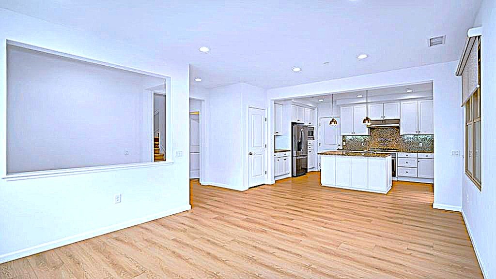 MLS #OC25240805 image #26