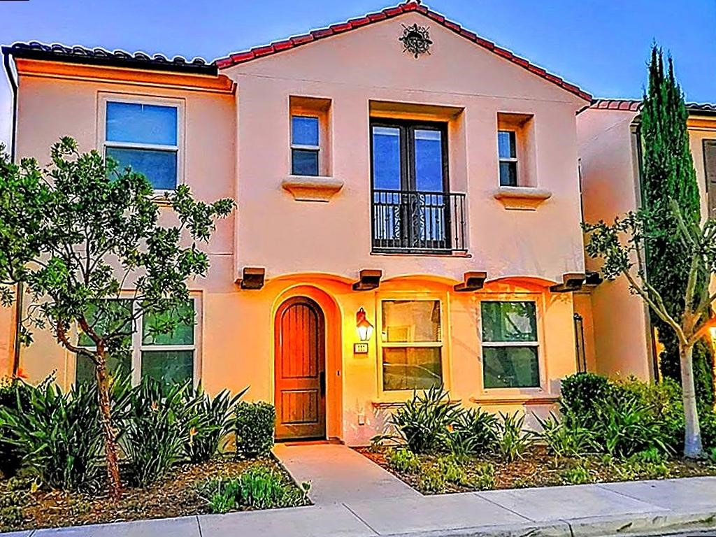 MLS #OC25240805 image #4