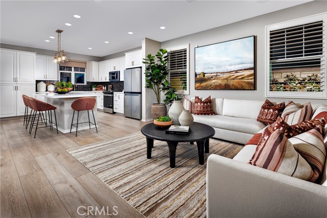 MLS #OC25240819 image #2