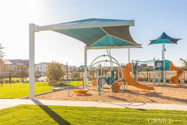 MLS #OC25240819 image #38