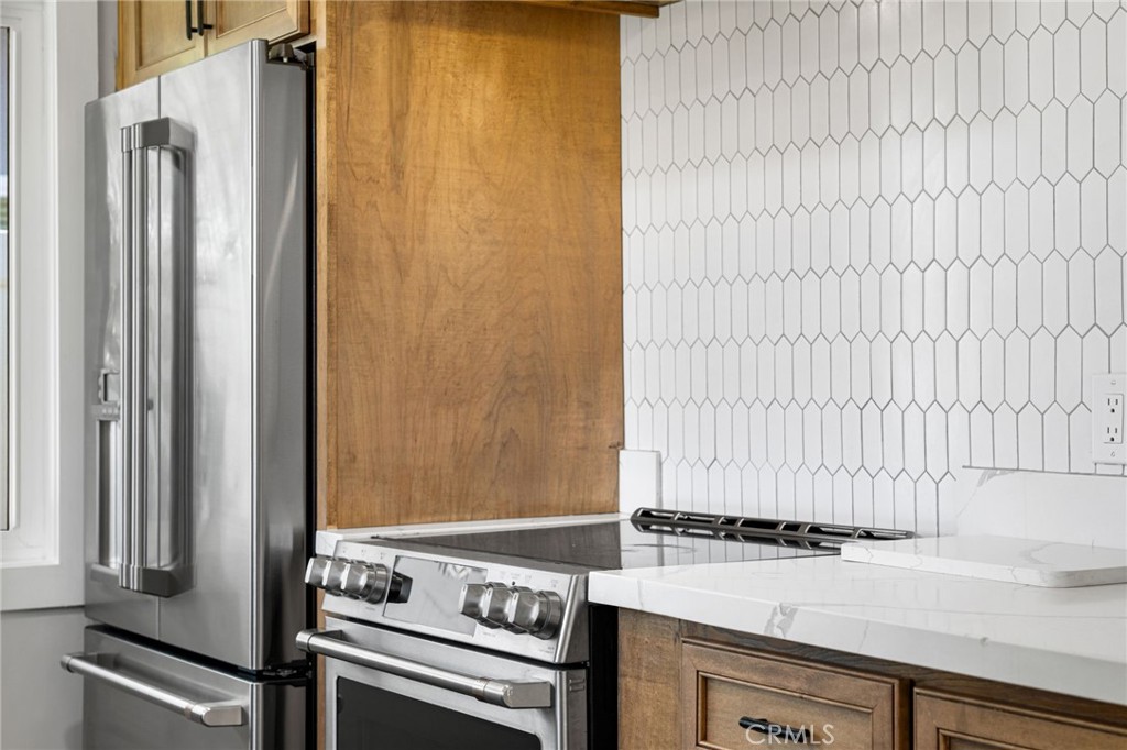 MLS #OC25240852 image #24