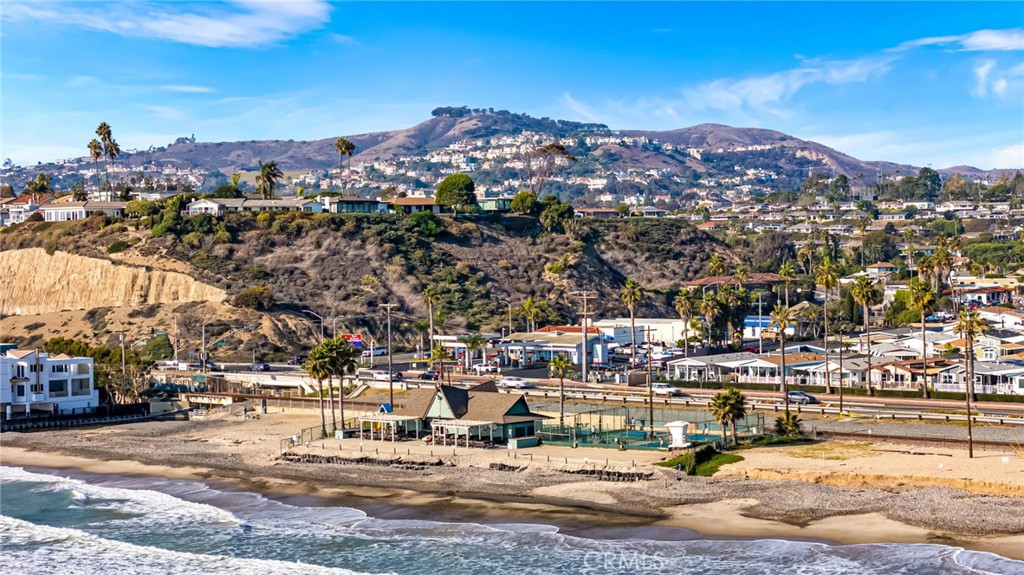 MLS #OC25240852 image #50