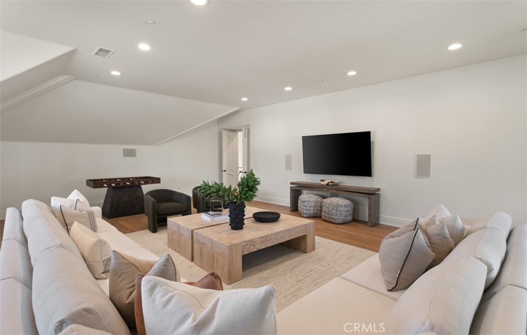 MLS #OC25240853 image #38