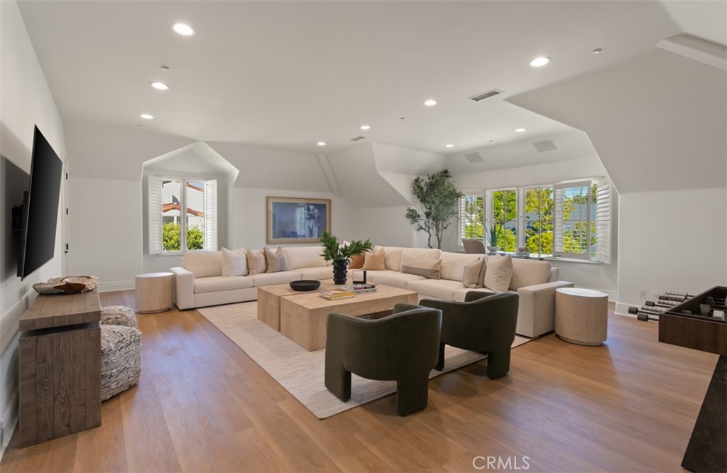 MLS #OC25240853 image #39