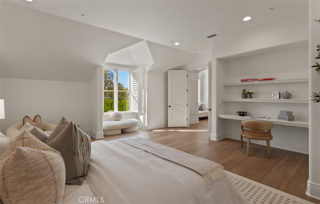 MLS #OC25240853 image #44