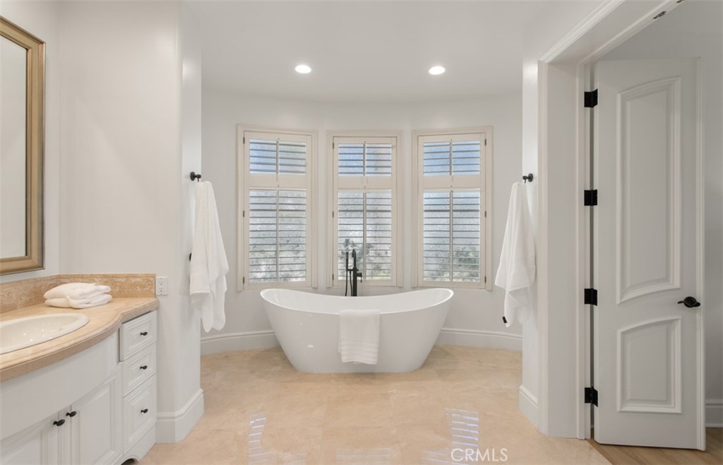 MLS #OC25240853 image #7