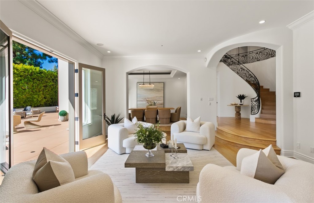 MLS #OC25240853 image #9