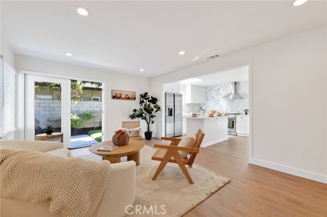 MLS #OC25240859 image #1