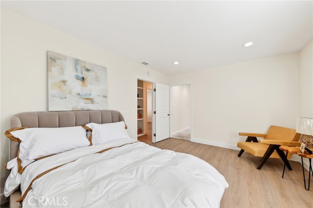 MLS #OC25240859 image #12