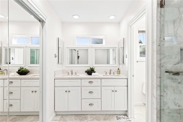 MLS #OC25240859 image #14