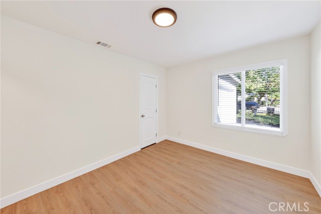 MLS #OC25240859 image #19