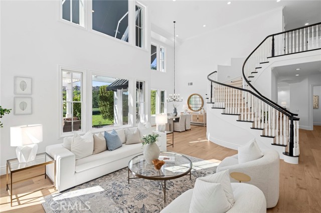 MLS #OC25240874 image #10