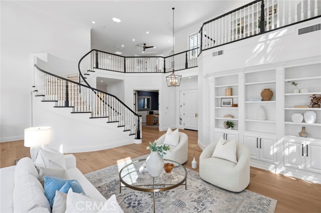 MLS #OC25240874 image #11