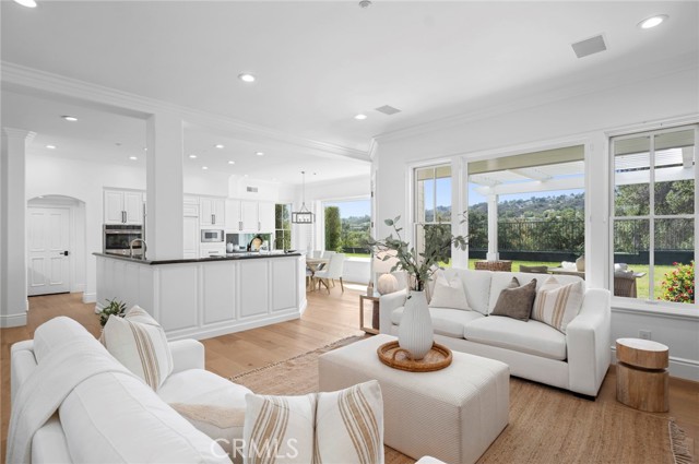 MLS #OC25240874 image #17