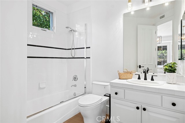 MLS #OC25240874 image #26