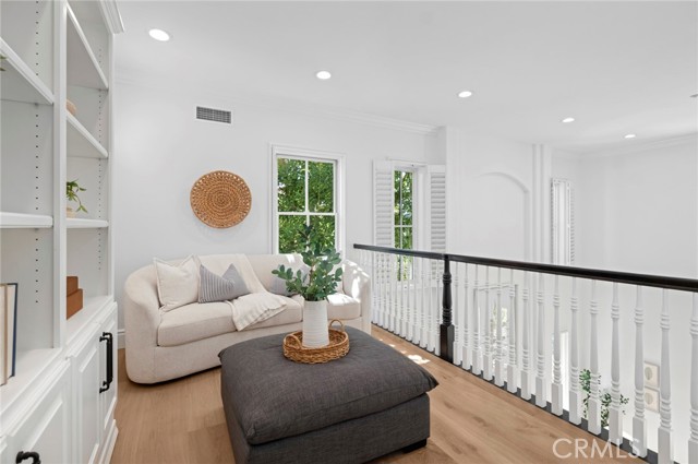 MLS #OC25240874 image #28