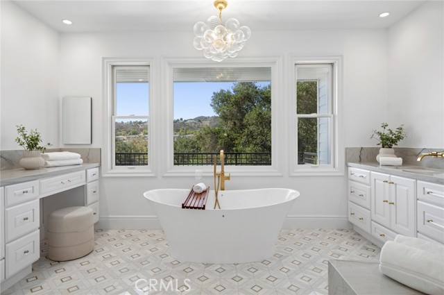 MLS #OC25240874 image #33